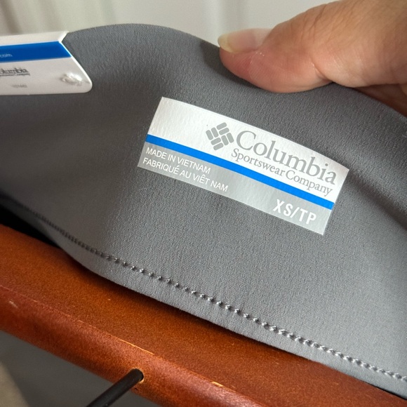 Columbia Women's Anytime Casual Short Grey Size XS-NWT - Picture 7 of 8